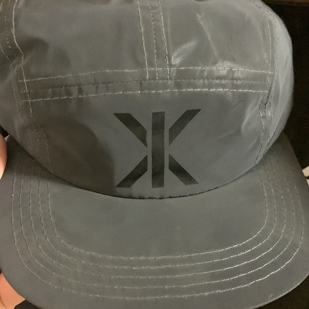 Reflective Panel Cap - Picture 4 of 8